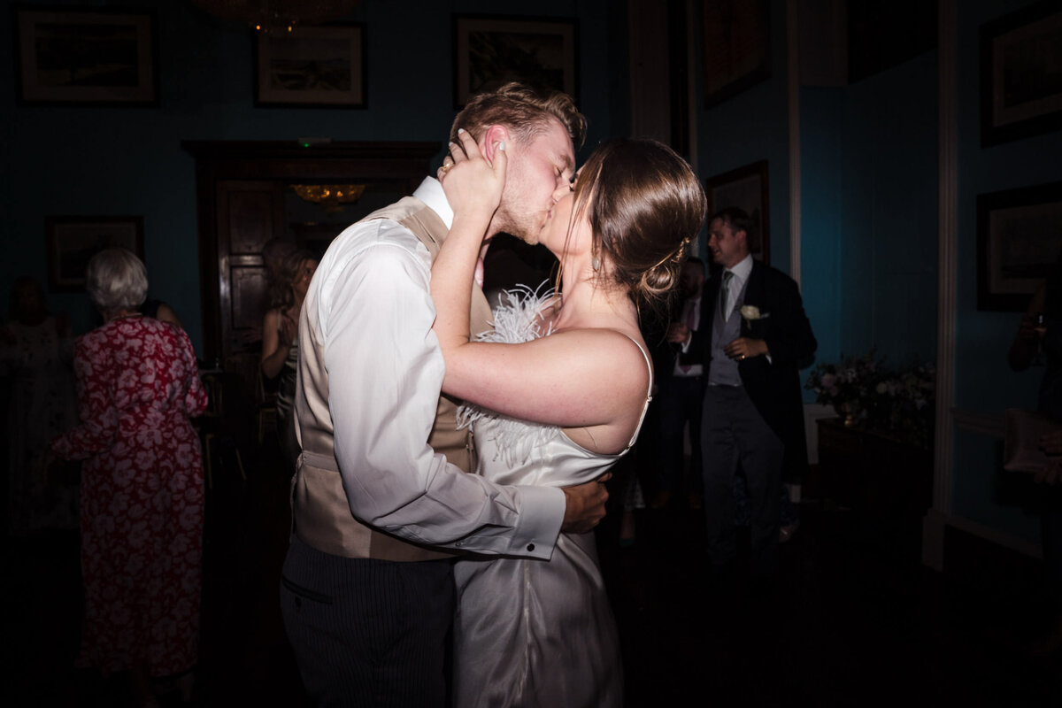 timless-walcot-hall-wedding-photography-1630