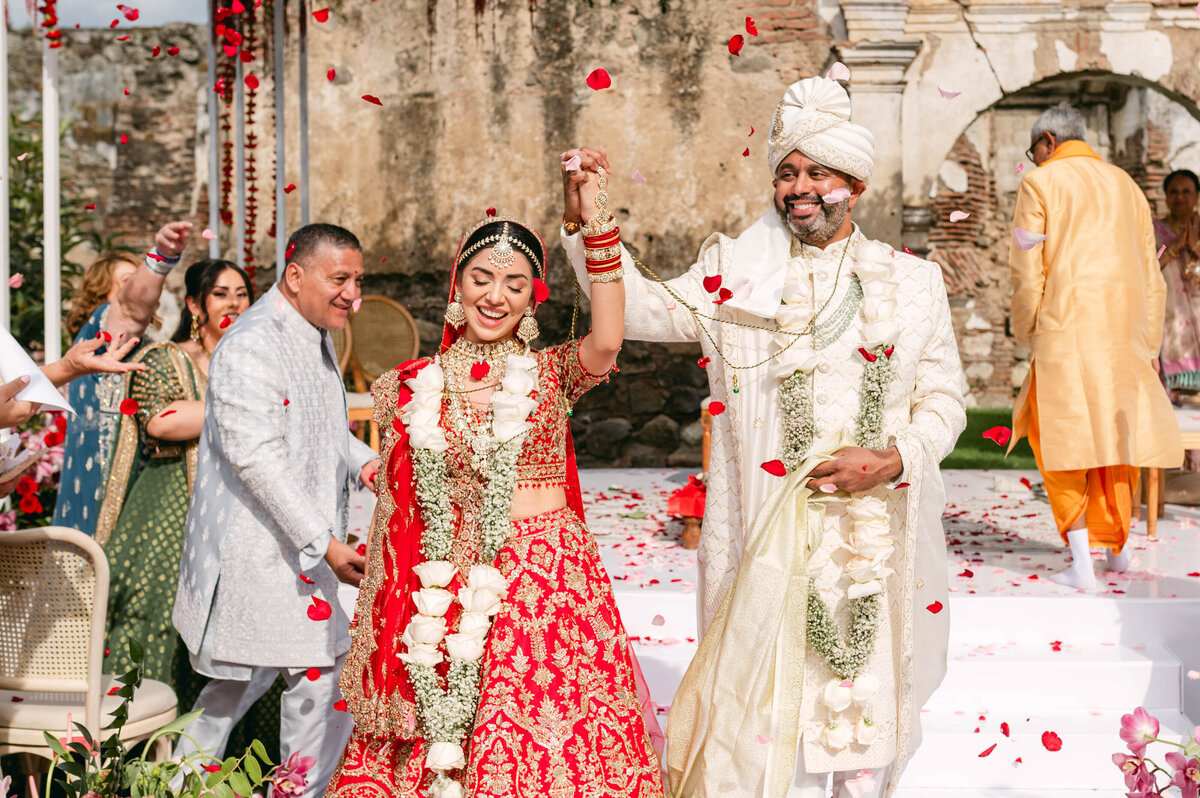 515-Villa-Bokeh-Antigua-Guatemala-Kemberly-Ankeet-Wedding-77