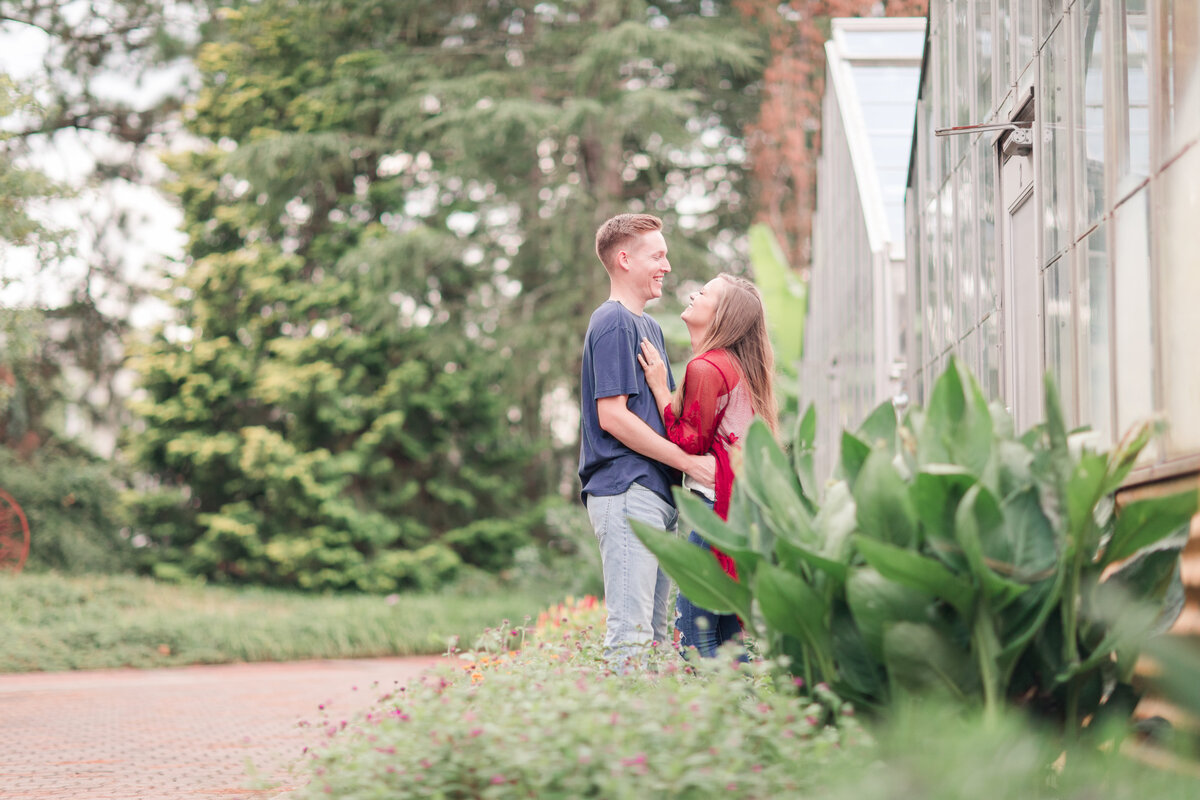 Jennifer B Photography-Sandhills Gardens-Caleb & Laura-Engagement Session-2019-0217