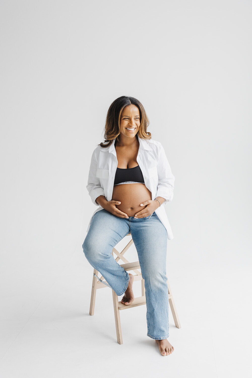 Classic maternity portrait in toronto studio