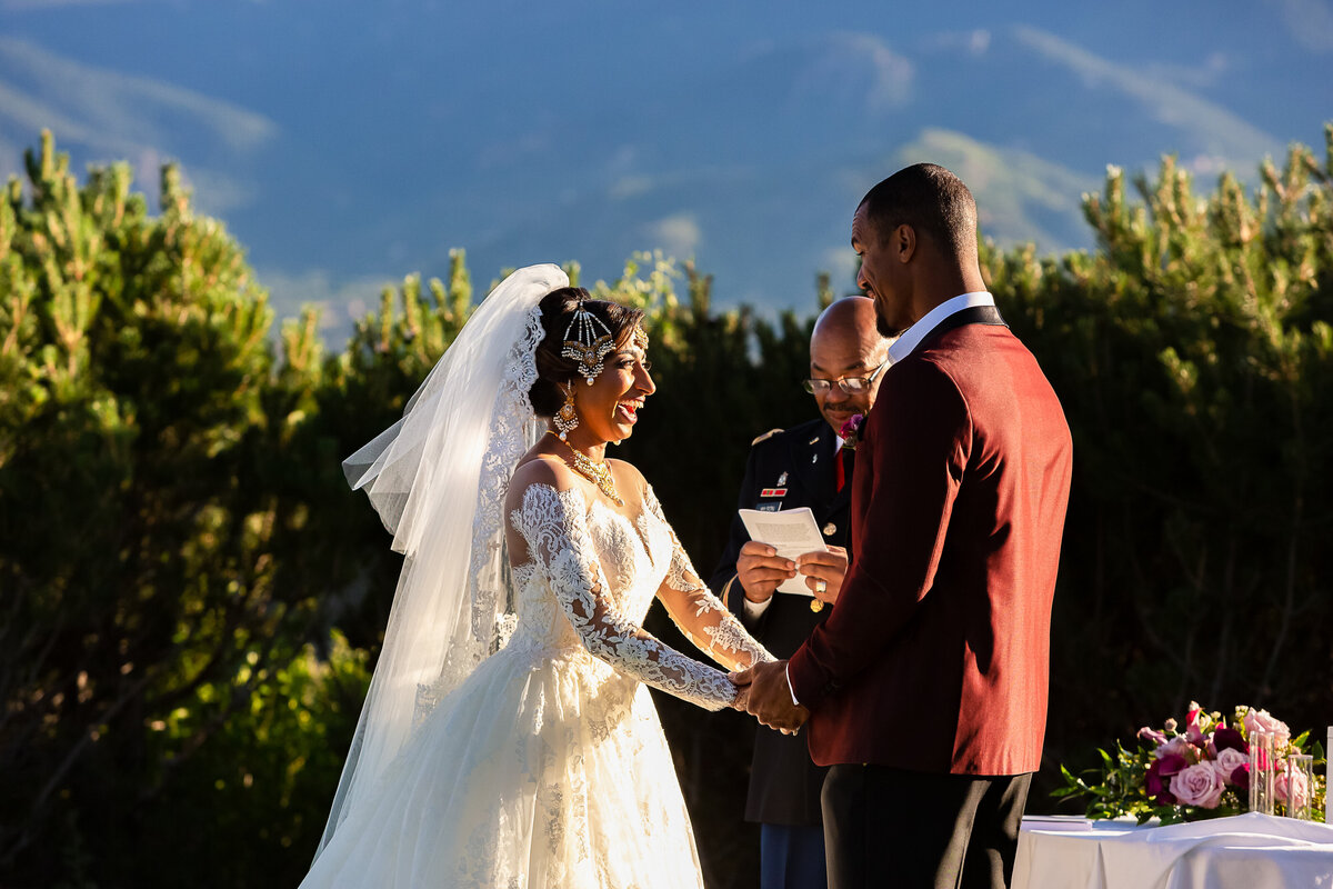 Elopement at the Garden of the Gods Club