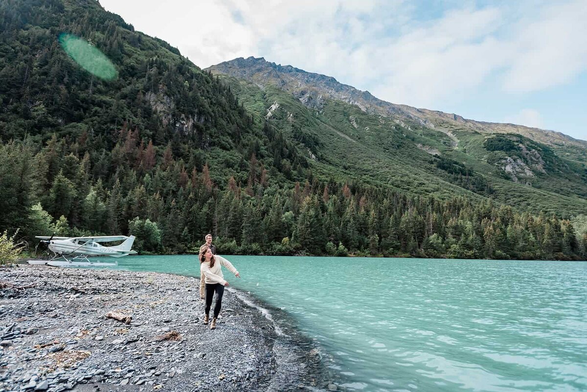 fun-ideas-for-adventurous-engagement-shoot-in-alaska-Soul-and-Sky-Weddings
