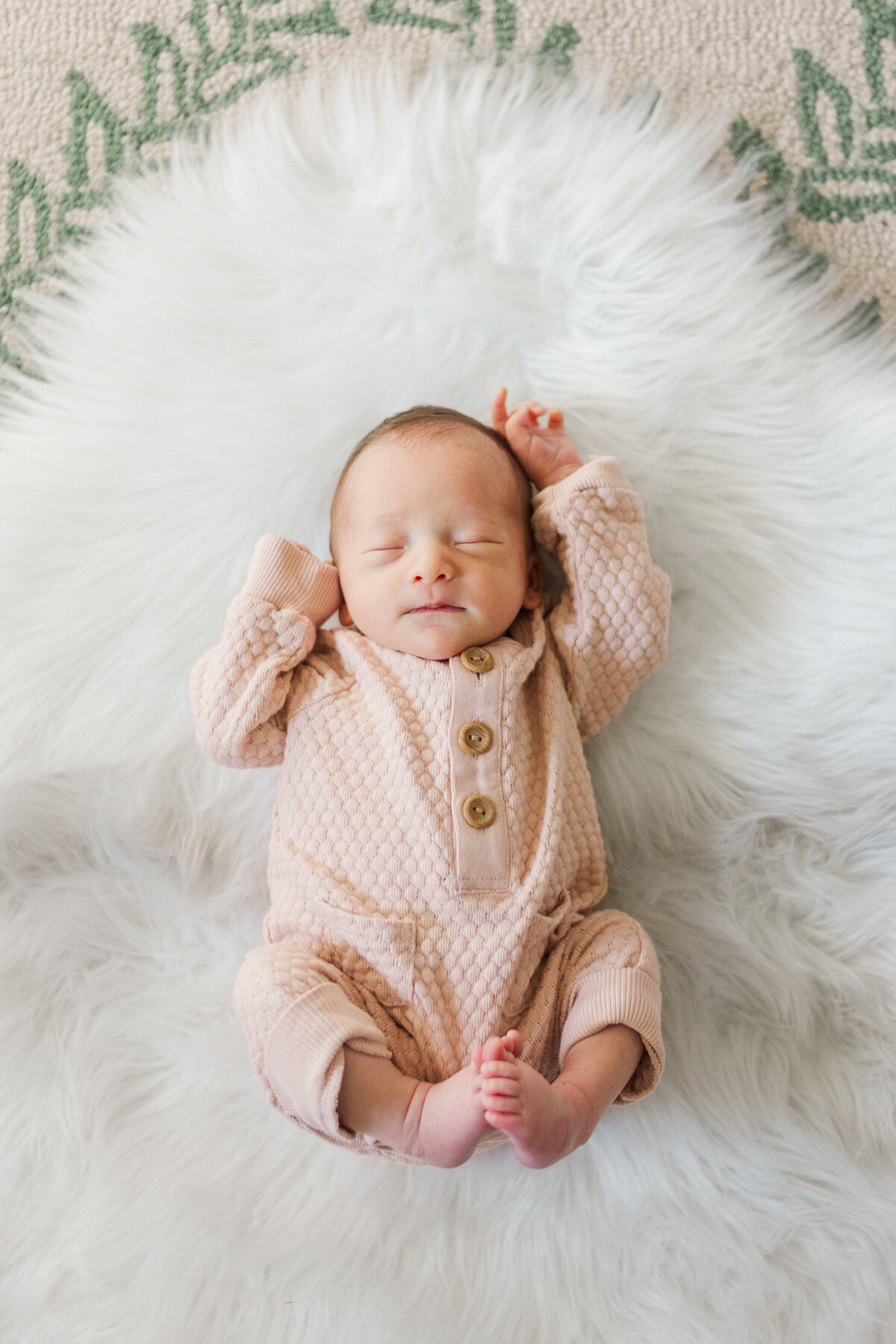 Li-Newborn-Session-White-Photography9