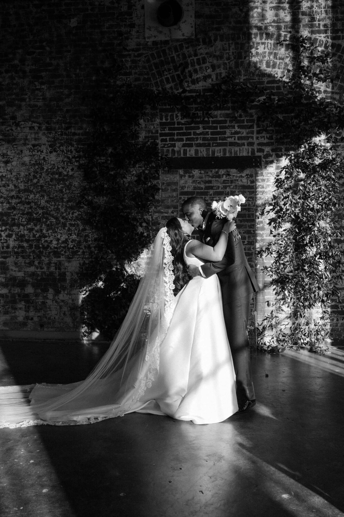 tinted-events-design-and-planning-atlanta-wedding-industrial-wedding-venue-paris-photography-alyssa-belkaci-tintedevents.comDSC_6278
