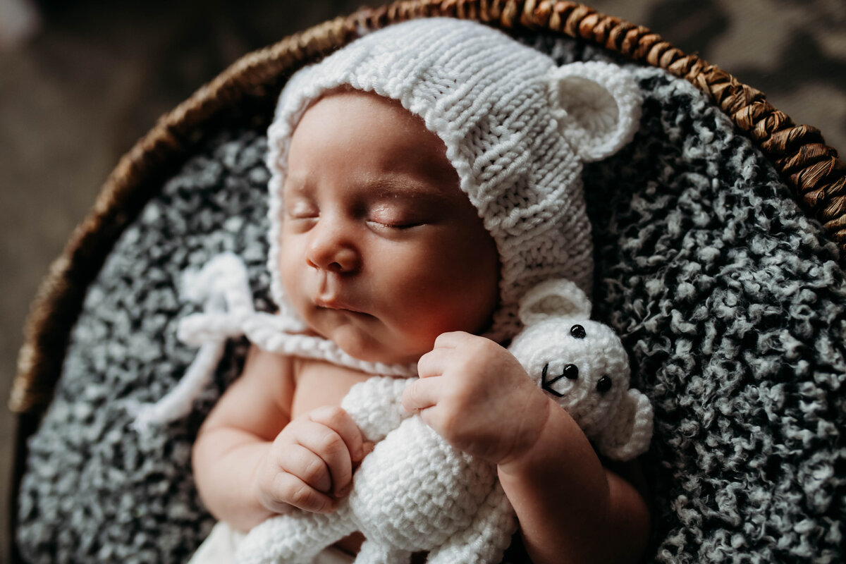 Mount Prospect LIfestyle Newborn Photographer - Bennett-35