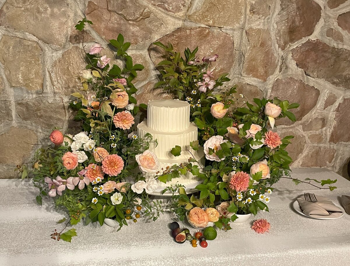 floral cake nest or cake meadow with fruit styling