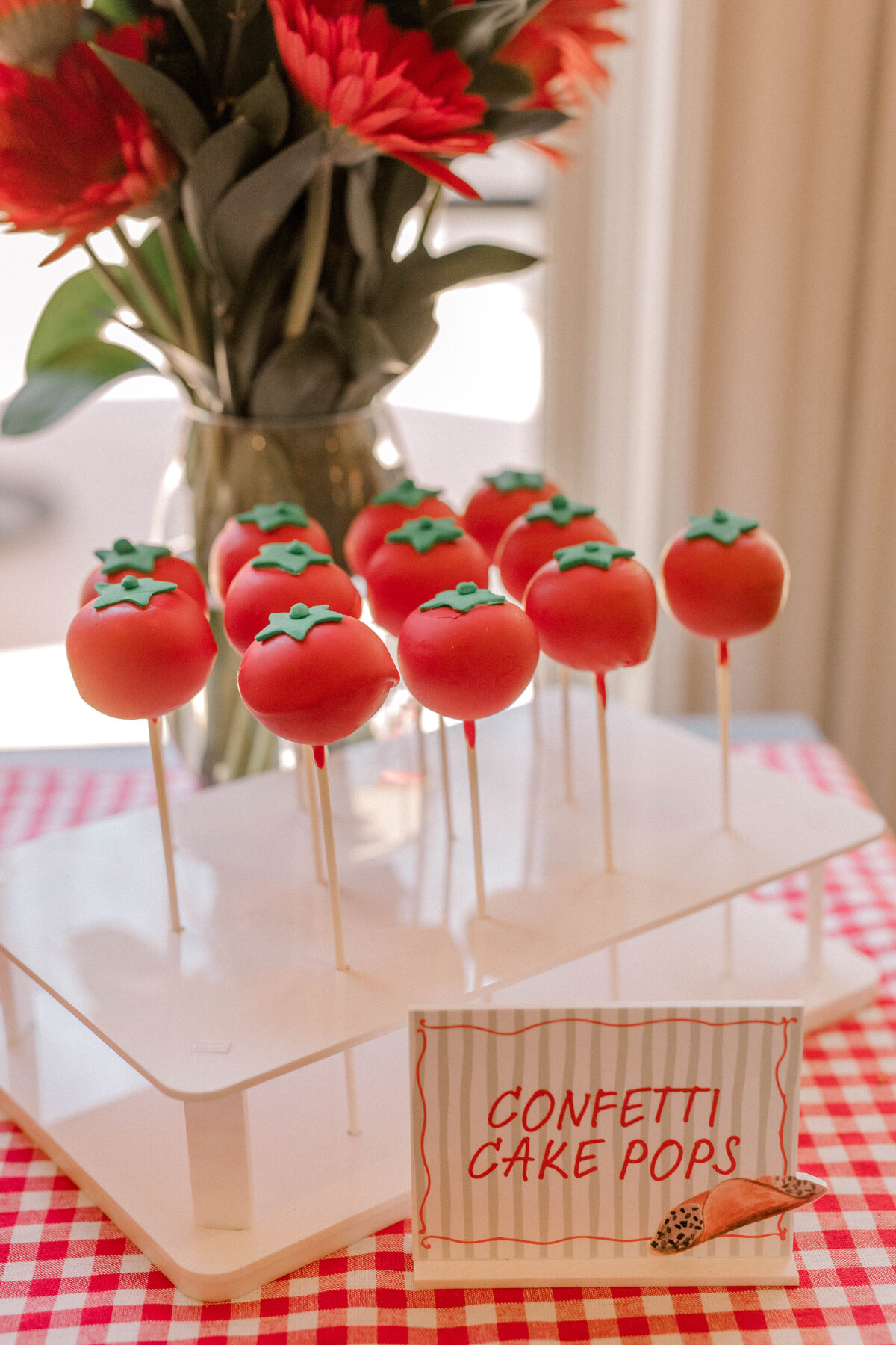 custom-event-decor-725