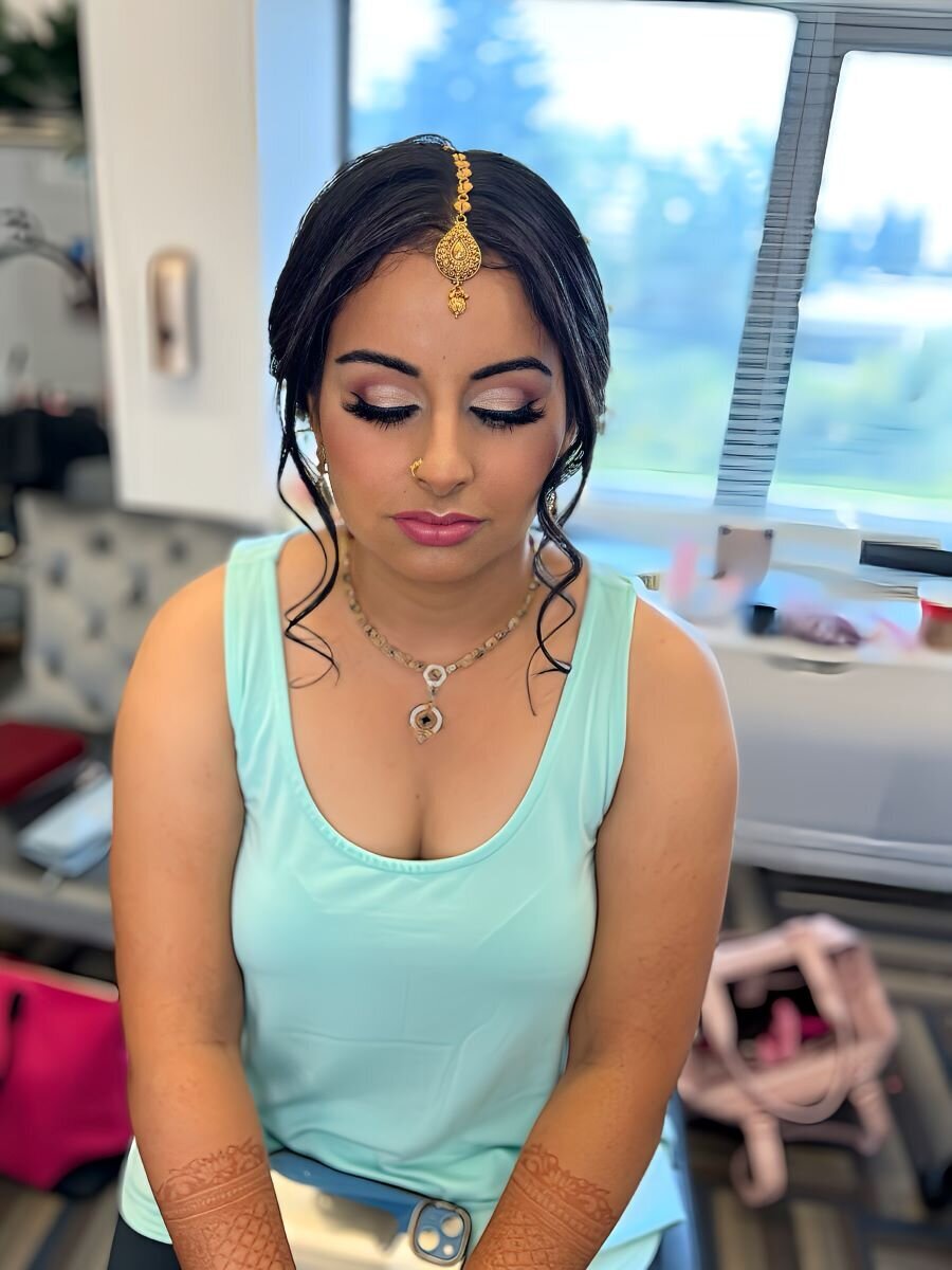 Experience red carpet glamour with the expertise of Ottawa Makeup Artist, Neelam Kaur