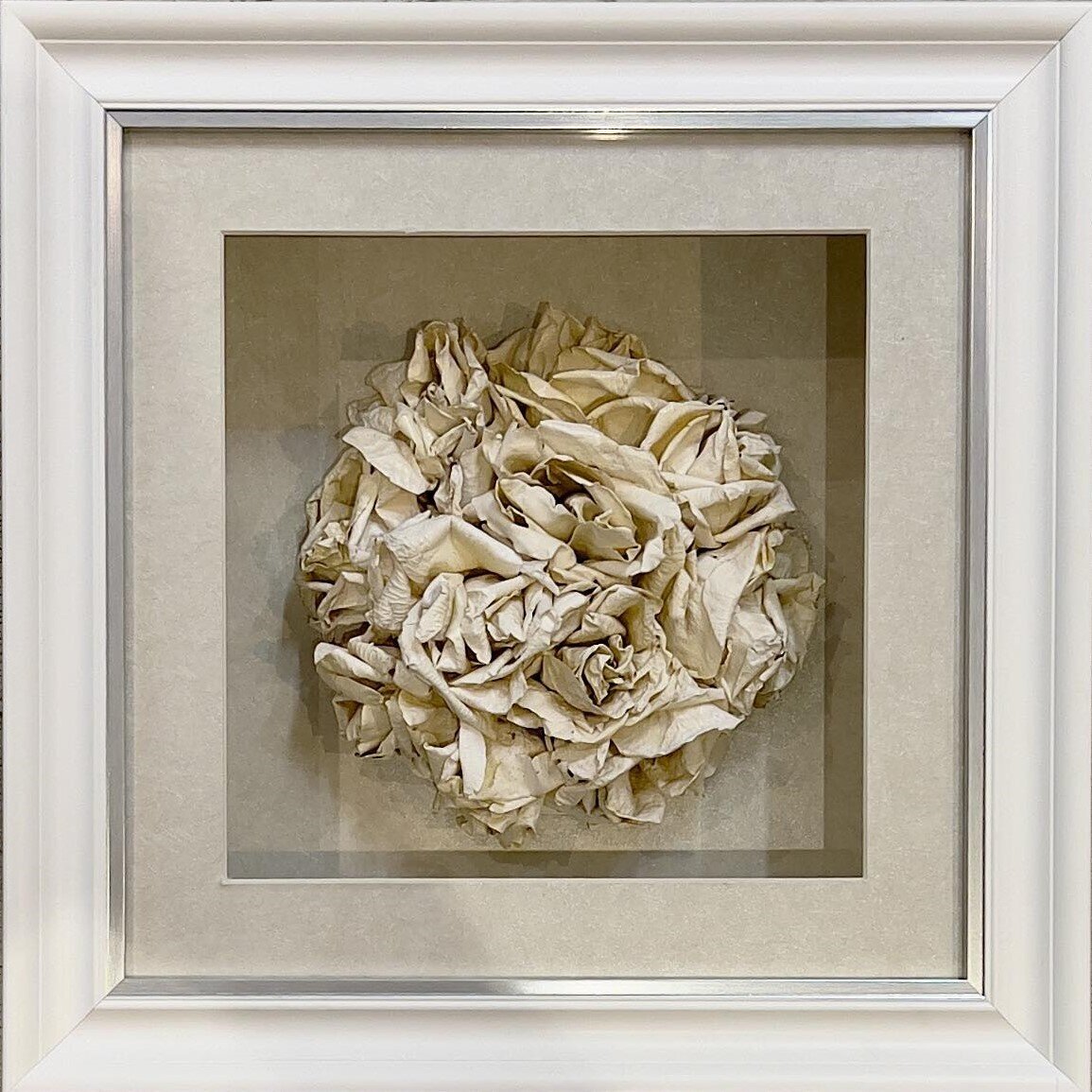 Wedding bouquet preserved in 3D frame.