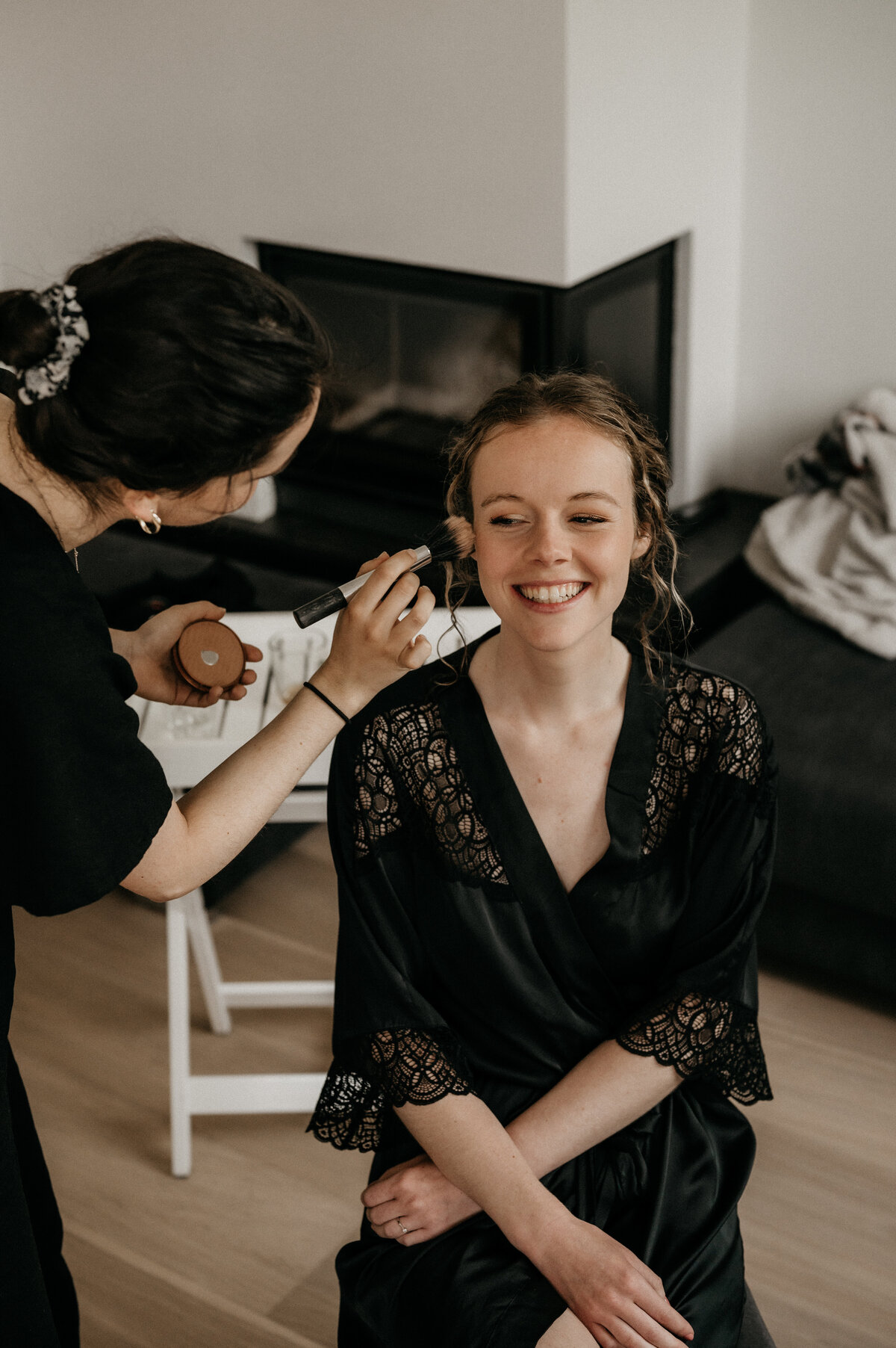 Pure Liefde Fotografie -  Yamiko & Susanna - Getting ready Susanna-1