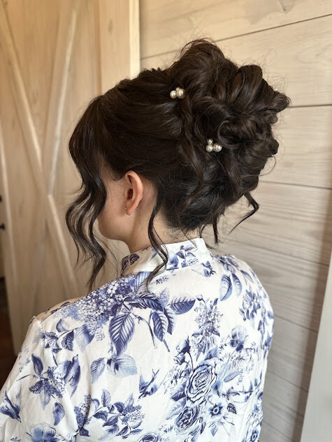 pamela Anderson updo hidh bun bridal hairstyle Nashville bridal hairstylist