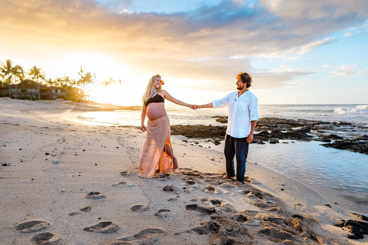 Hawaii-Maternity-Photo-1