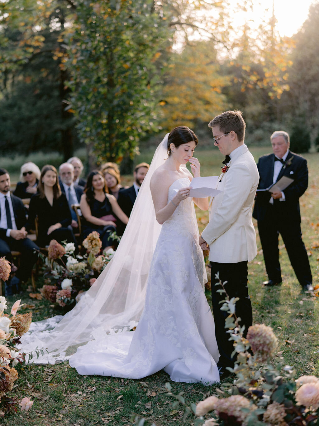 NikkiSanterre_EastCoastLuxuryWeddingPhotographer_CaitieHanrahan_KeswickHallWedding_Jac&Zach-192