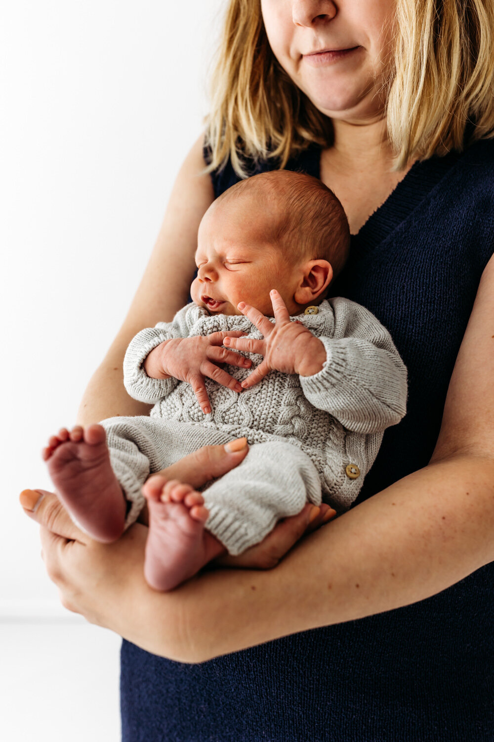 Newbornshoot_in_de_studio_Heist_op_den_Berg_Tine_Storms_Photography-57