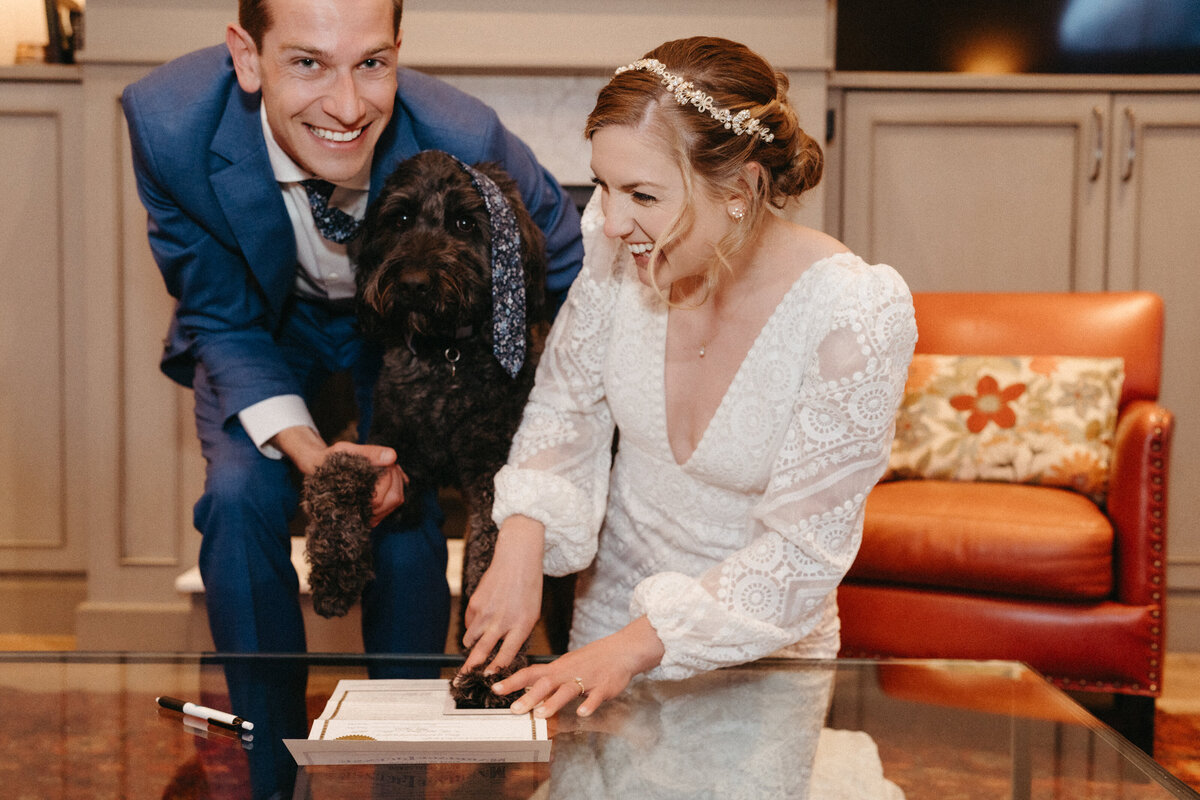 Sam-Murch-Photography-Ouray-Winter-Elopement-with-dog-82