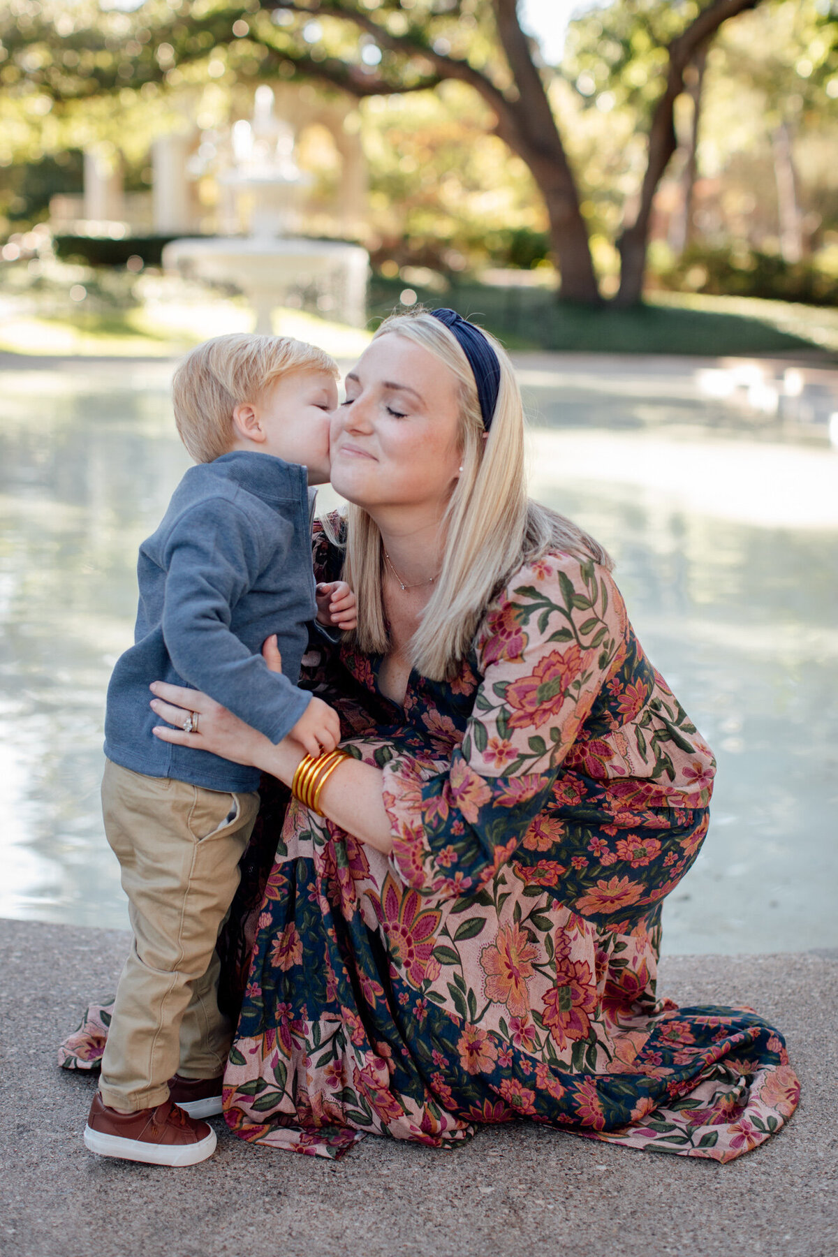 outdoor-mommy-and-toddler-lifestyle-aledo-fort worth-texas_006