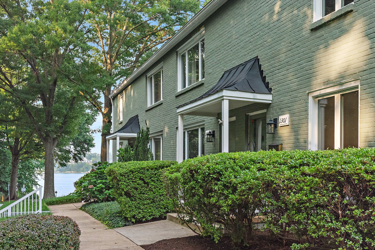 2-dreamslanding1301-GB-E-MLS-5160