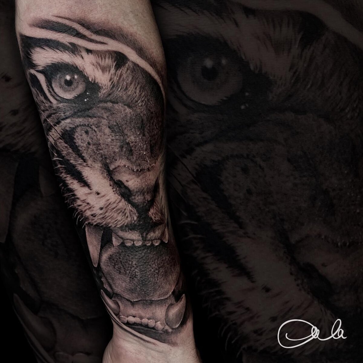 bloodyink-tattoo-studio-guestartist-dalma-2023 (12)