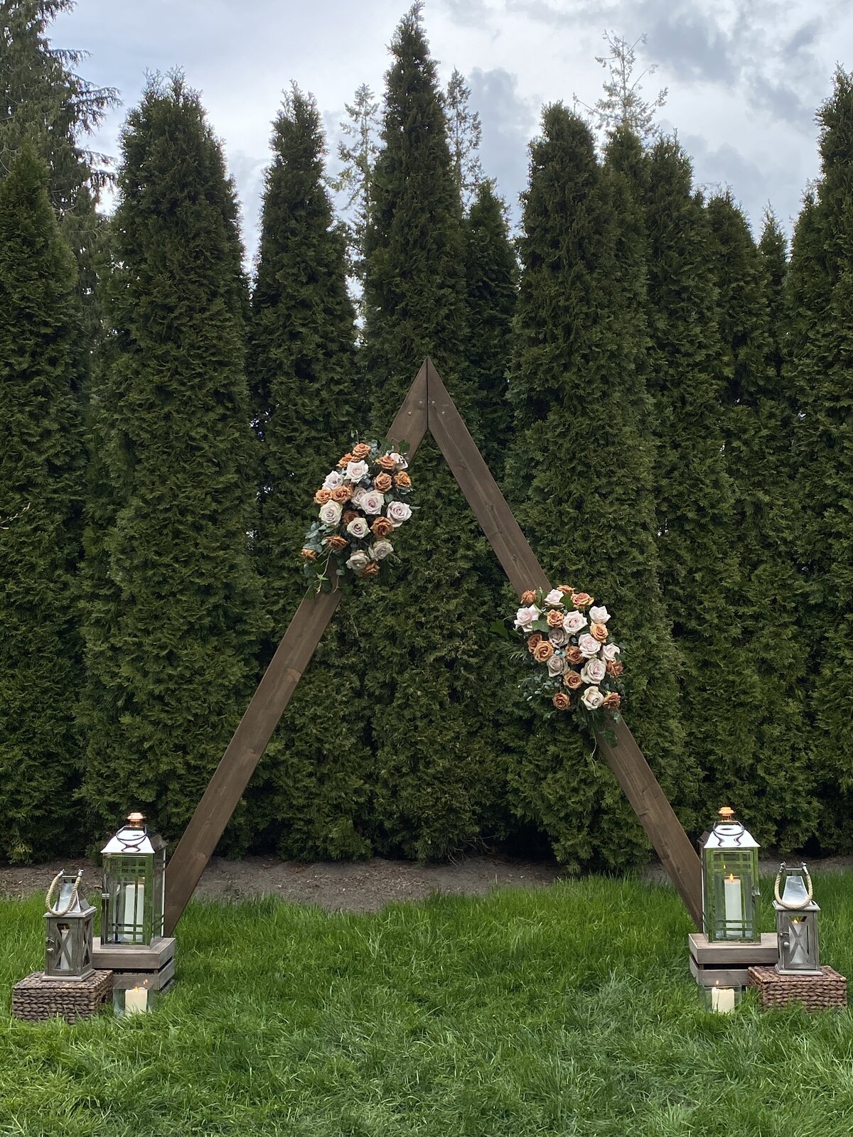 Wooden Triangle Arch with Toffee Roses