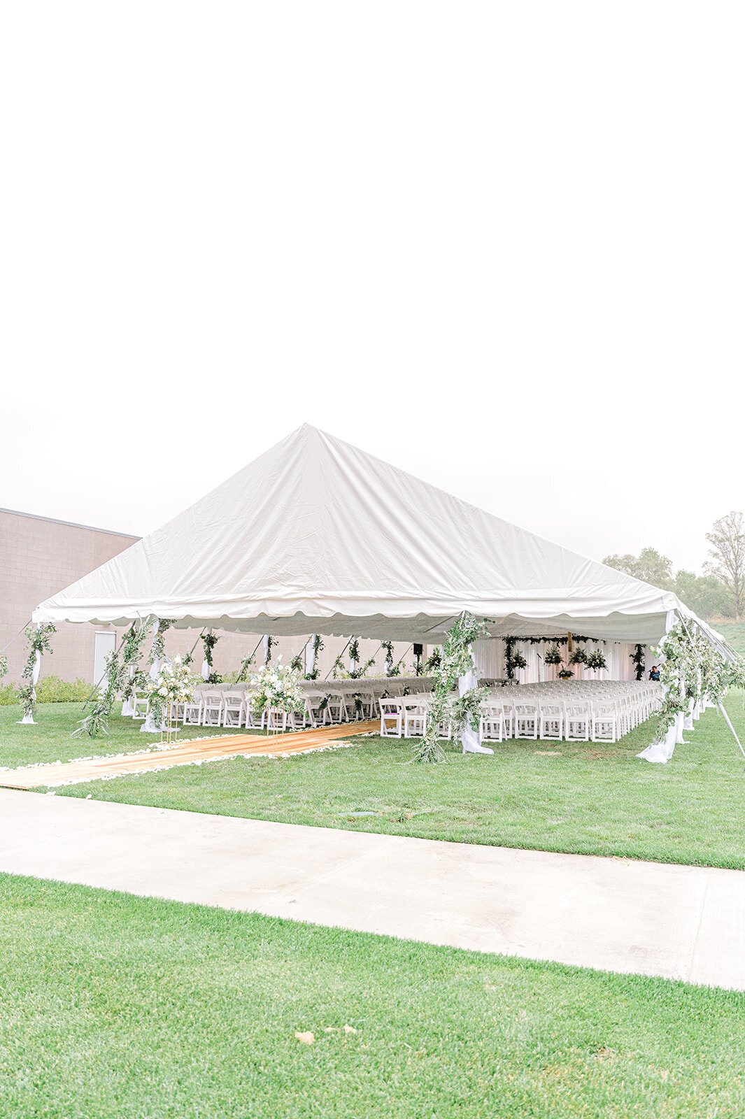 The Relevant Center Wedding Omaha340