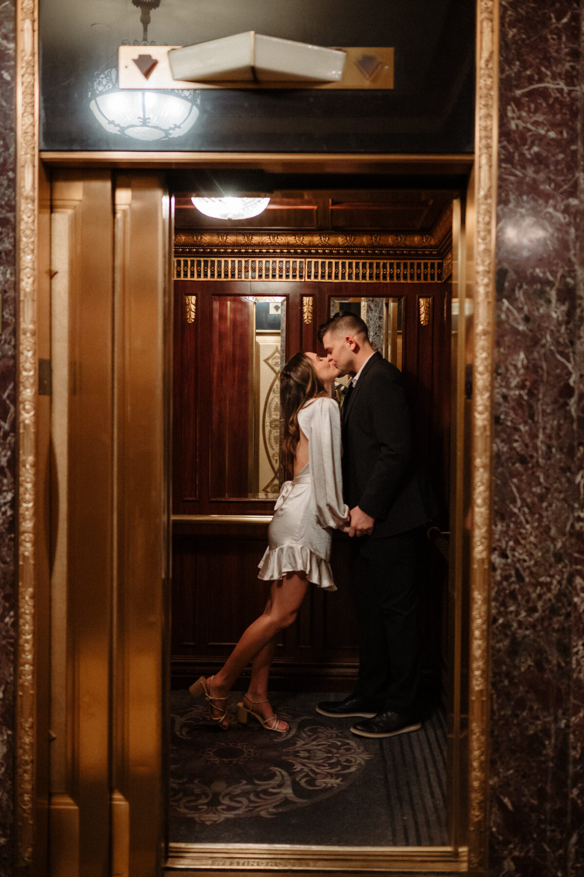 alyssa+nate-hilton-city-center-milwaukee-engagement-session-emerald-tide-photography-weddings (328)