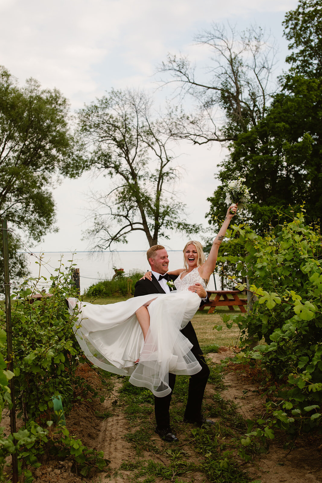 waupoos-winery-prince-edward-county-elopement