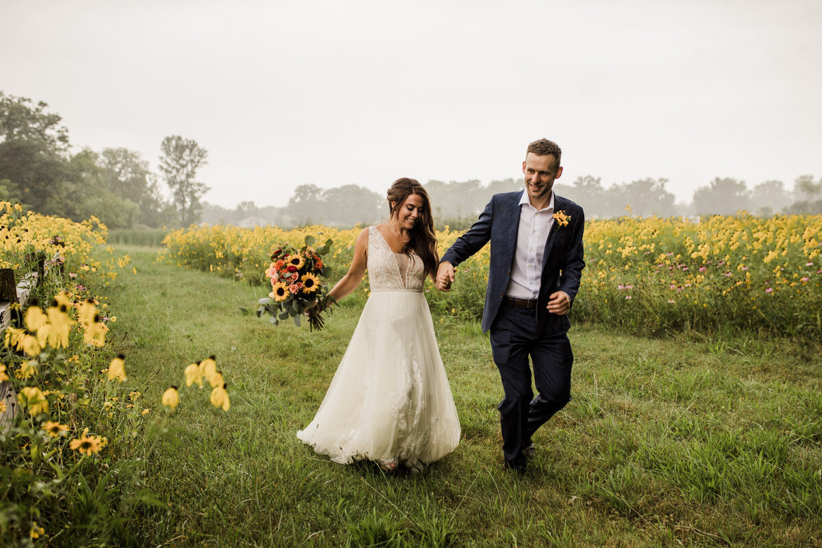Sara&Luke-Wedding-Lake-Wawasee-Indiana-Backyard-wedding-SparrowSongCollective-51