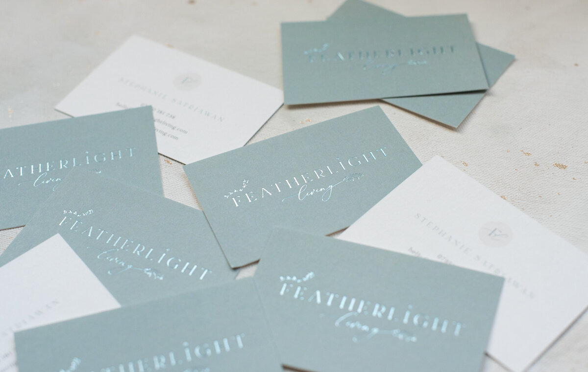 bailey-and-roo-luxury-hot-foil-branded-stationery-business-cards-menu-cards-vellum-wraps-notecards-2