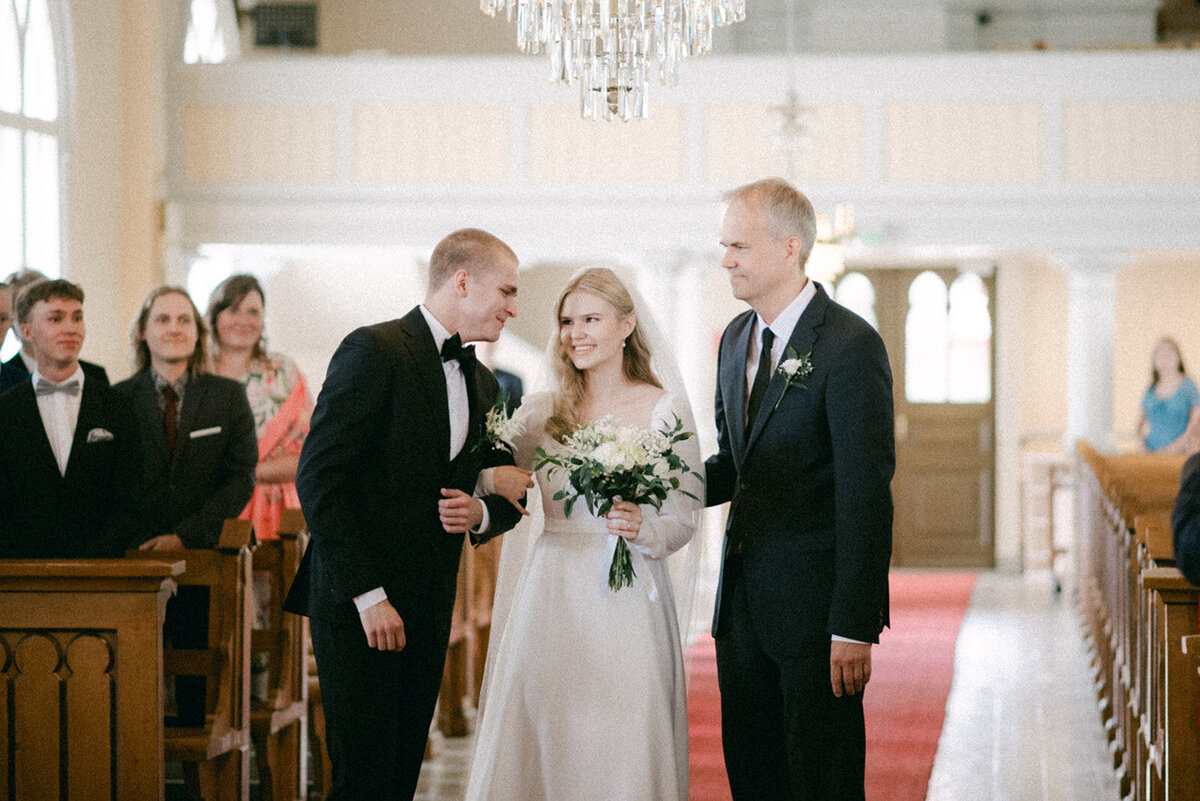 Wedding photograph of an intimate wedding ceremony by photographer Hannika Gabrielsson