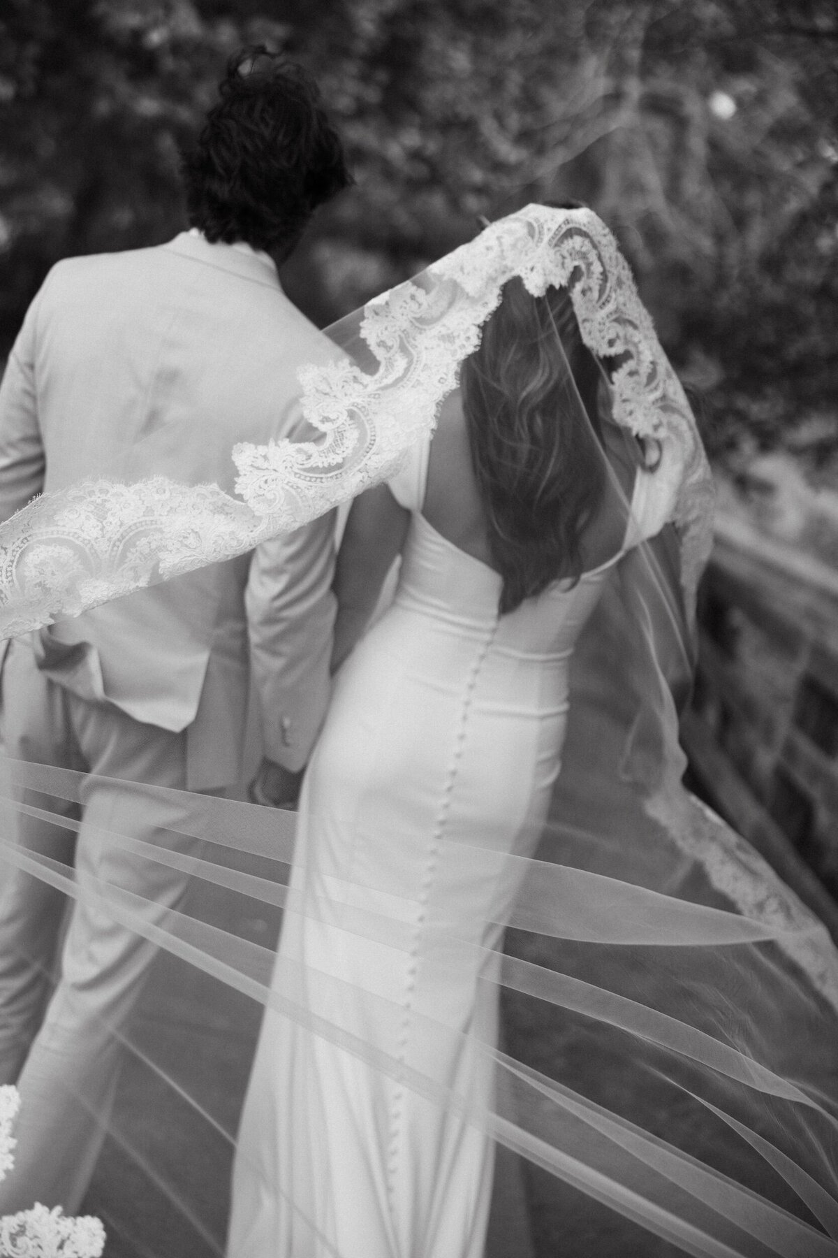 custom-veil-at-simply-white-birdal-ny
