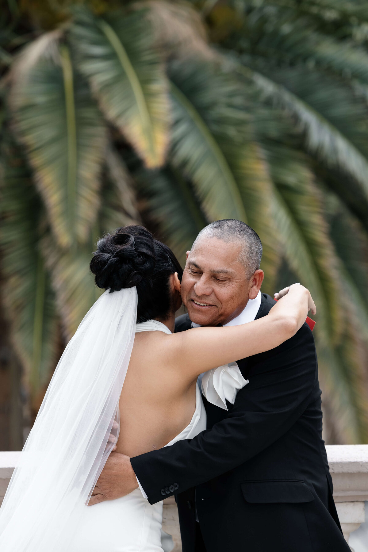 12riskyexposure_andrea-george_las-vegas-elopement-photography