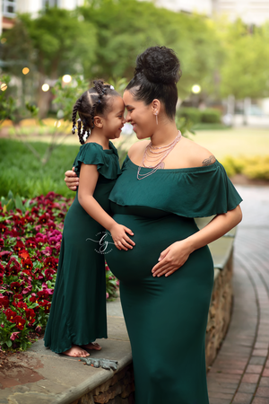 CharlotMother and Daughter Maternity Photographyte Maternity Photographer
