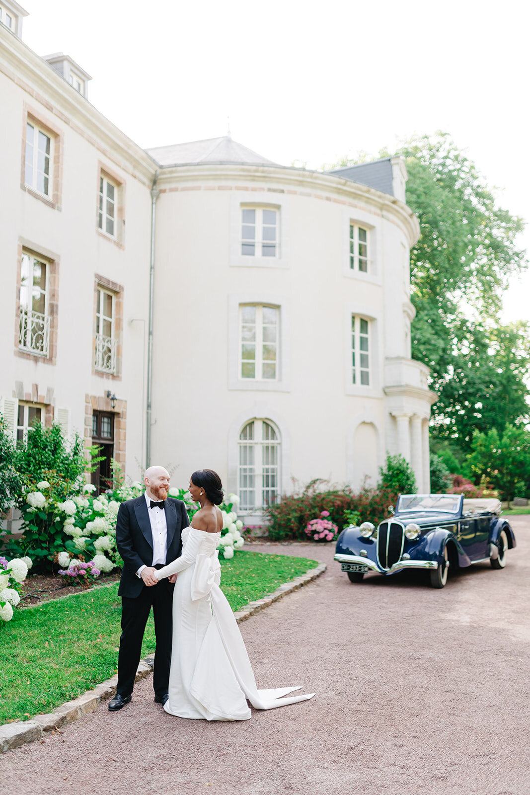 MorganeBallPhotography-Wedding-ChrisKim-ChateaudeVezins-Weddingday-07-Cocktail-111-5422