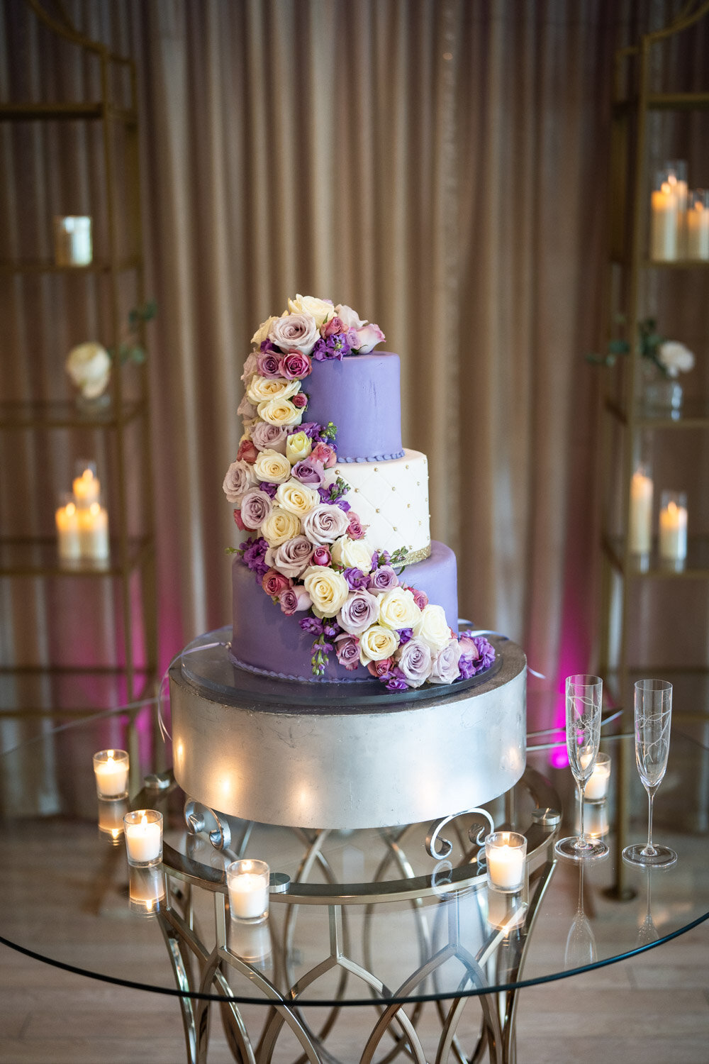 Cake table at Southern Oaks
