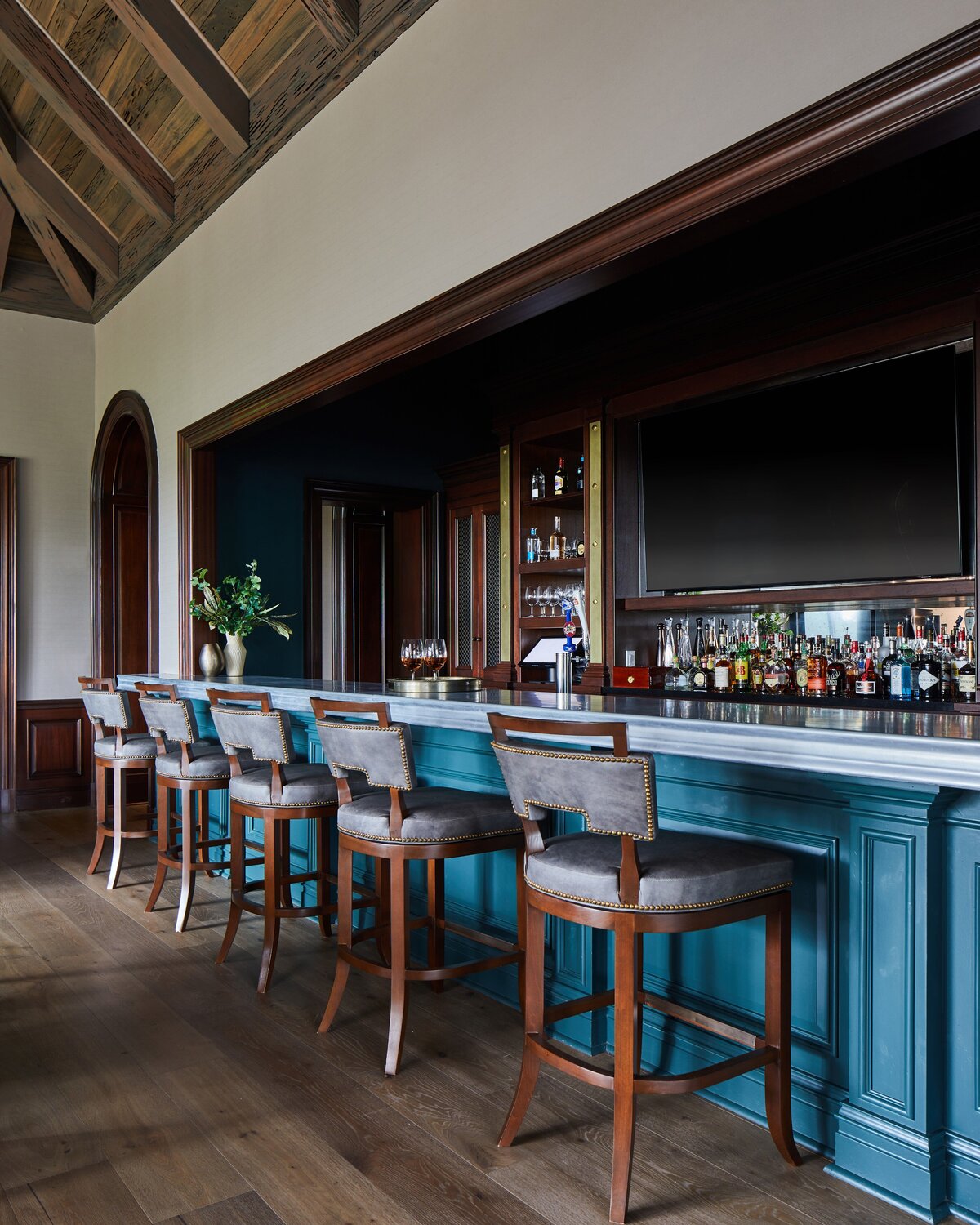 OLDPALM-MENSLOUNGE BAR