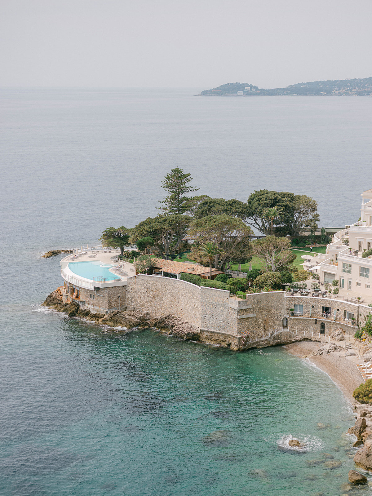 005 cap-estel