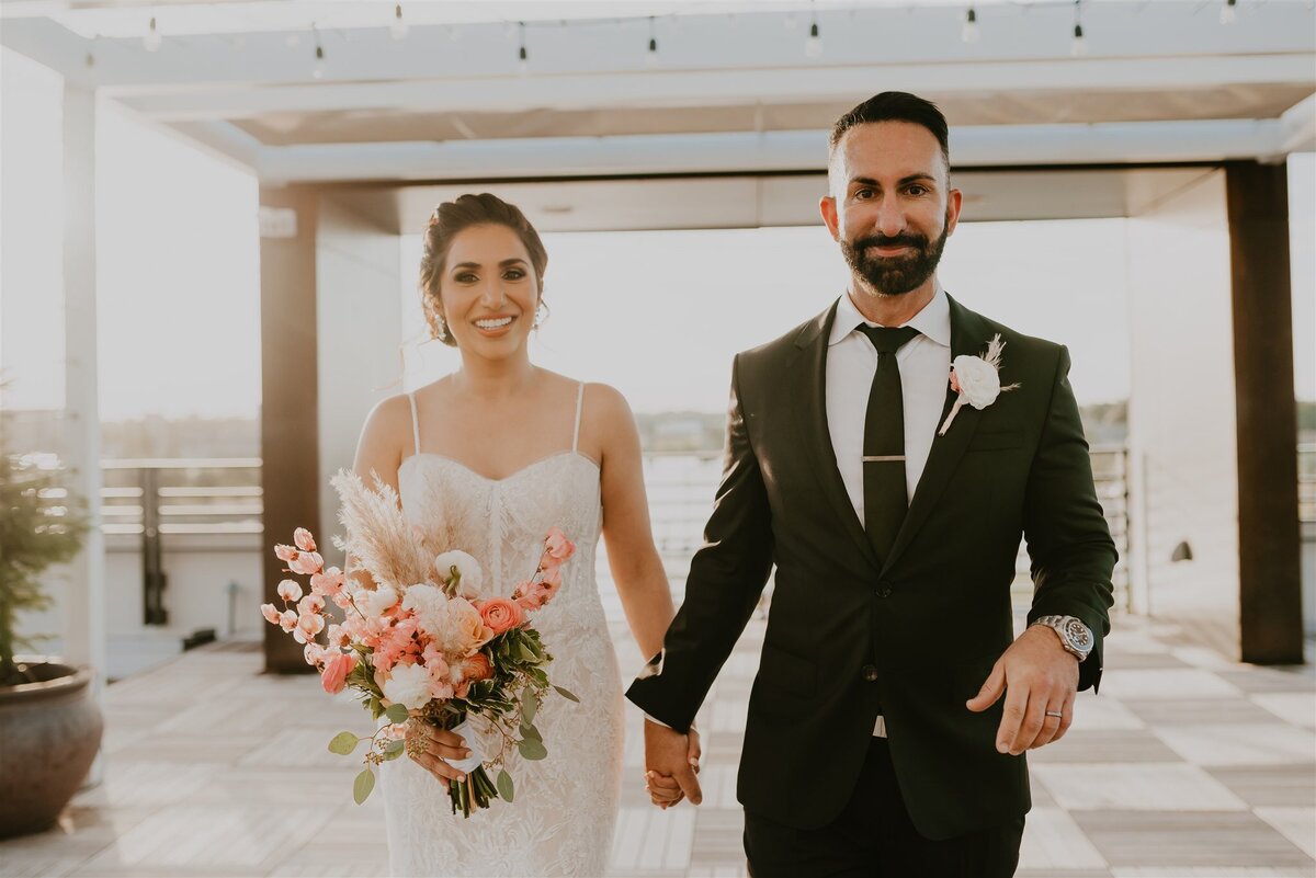 regina-the-photog-tampa-elopement-rooftop220-chantilly-chic-15