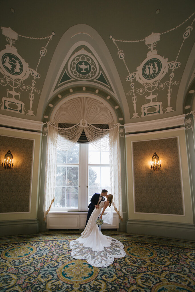 M2S Photography, timeless and elegant wedding photographer in Calgary, Alberta. Featured on the Bronte Bride Vendor Guide.
