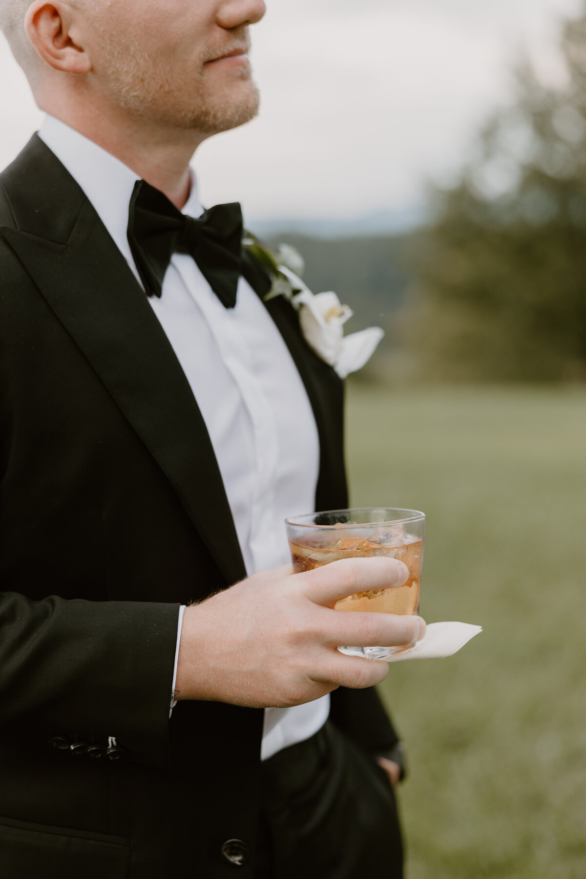 classic groom at the inn on biltmore estate