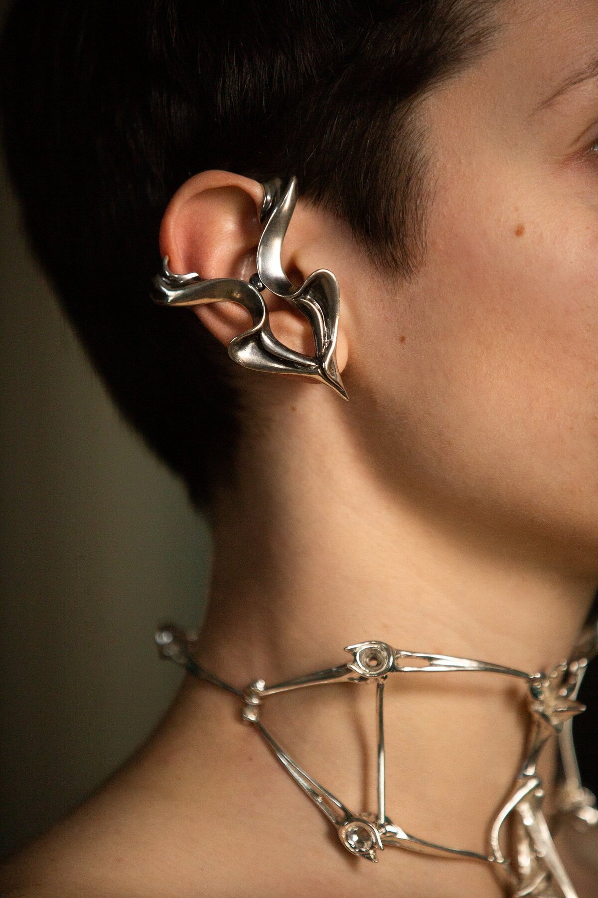 Ear cuff