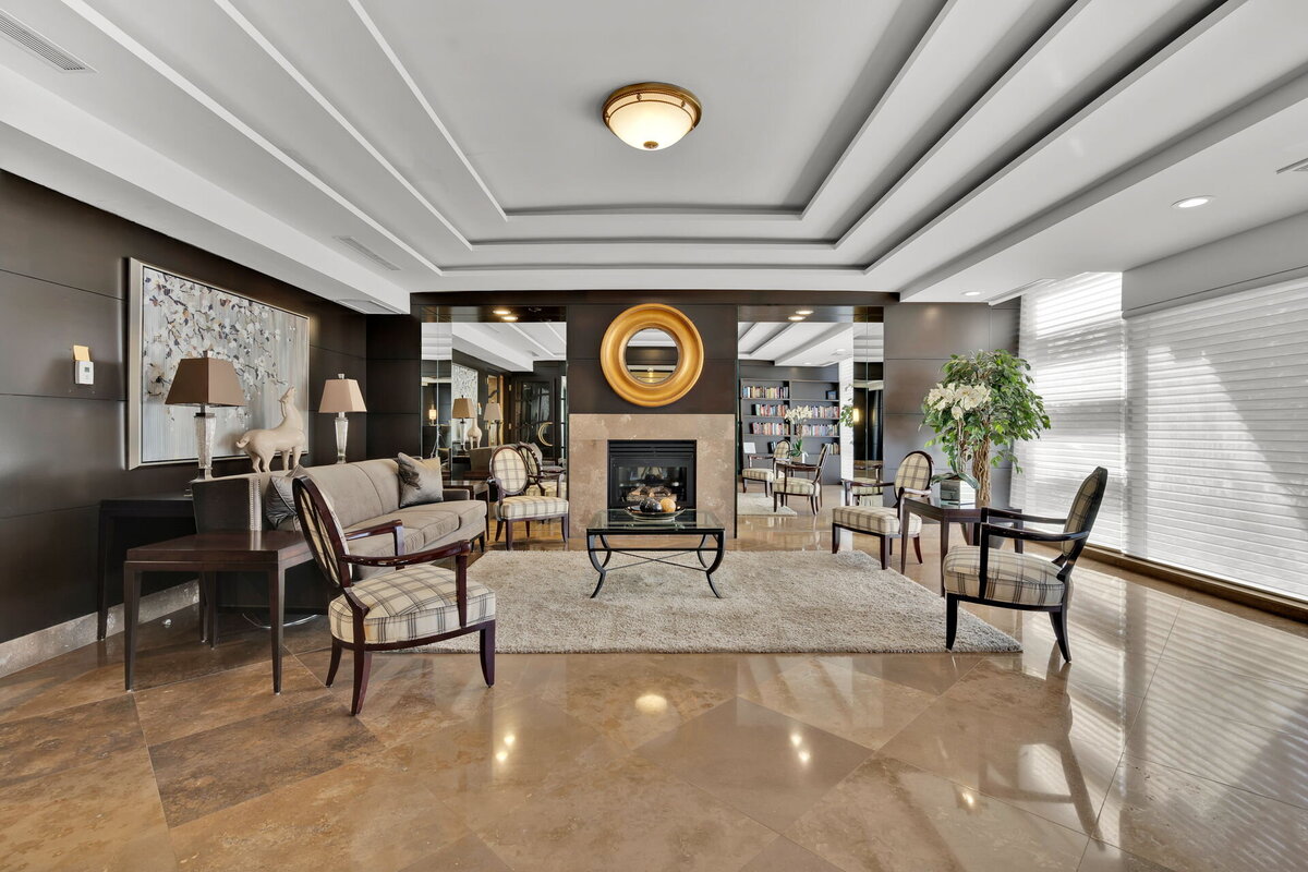 29. Lobby