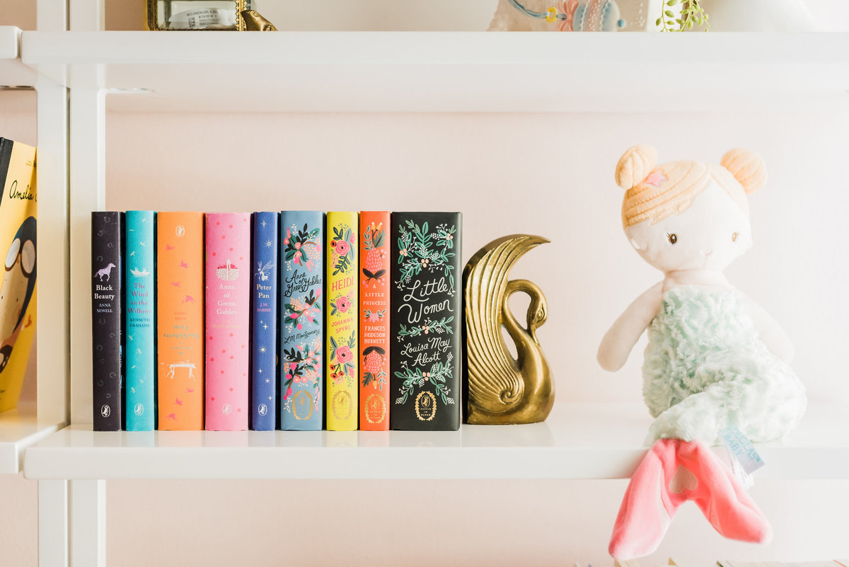 Bookcase styling ideas for nursery. 