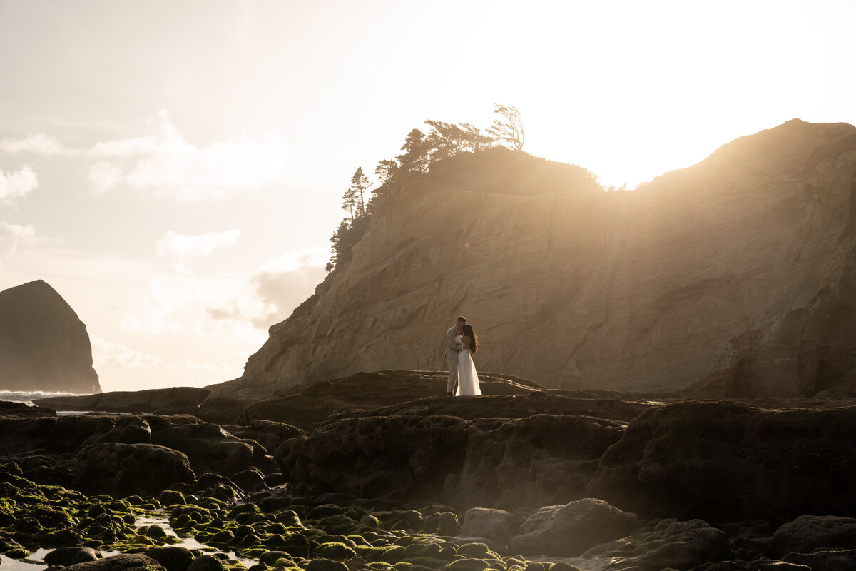 cannon beach elopement photographer-3
