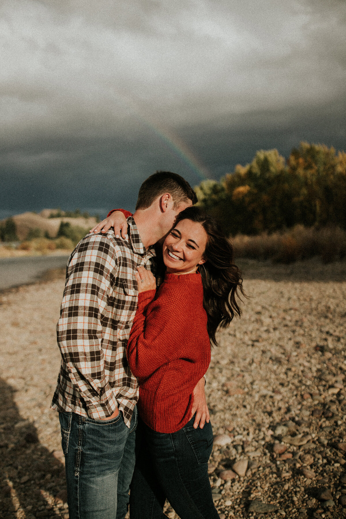 engagement-session-lake-and-forest-montana-20