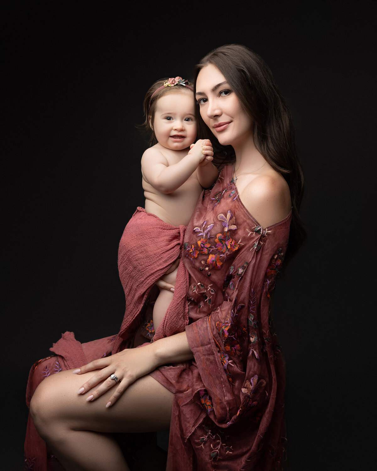 susie_boston_photography_susan_mcavoy_boston_maternity_newborn_photographer_editorial_fine-art_approach_studio_photography_motherhood_luxury_best_maternity_photographer_best_newborn_photographer_in_boston_103