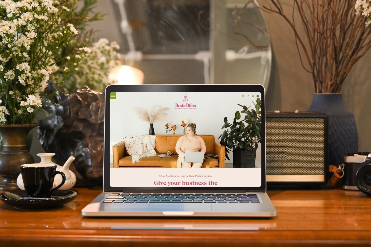 custom Showit website design for Boda Bliss, an Online business manager