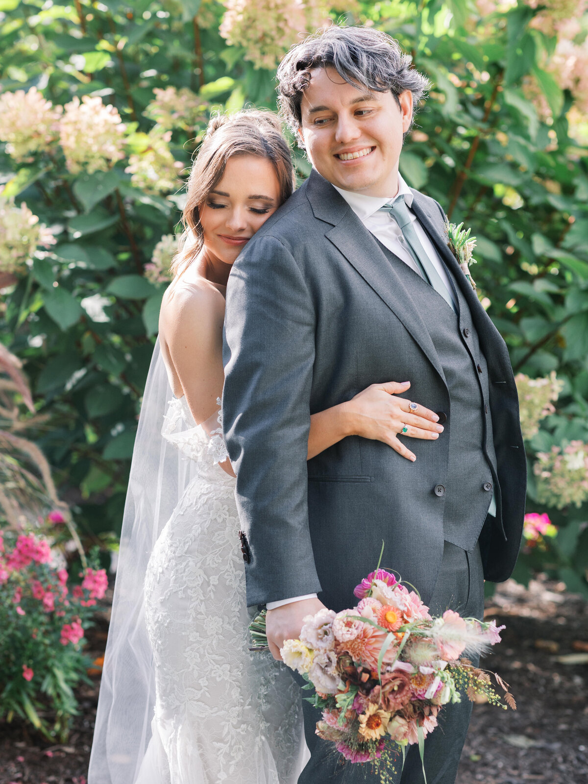 pittsburgh-wedding-photographer-phipps-botanic-gardens-conservatory-wedding-outdoor-lgbtq-luxury-photography-light-and-airy55