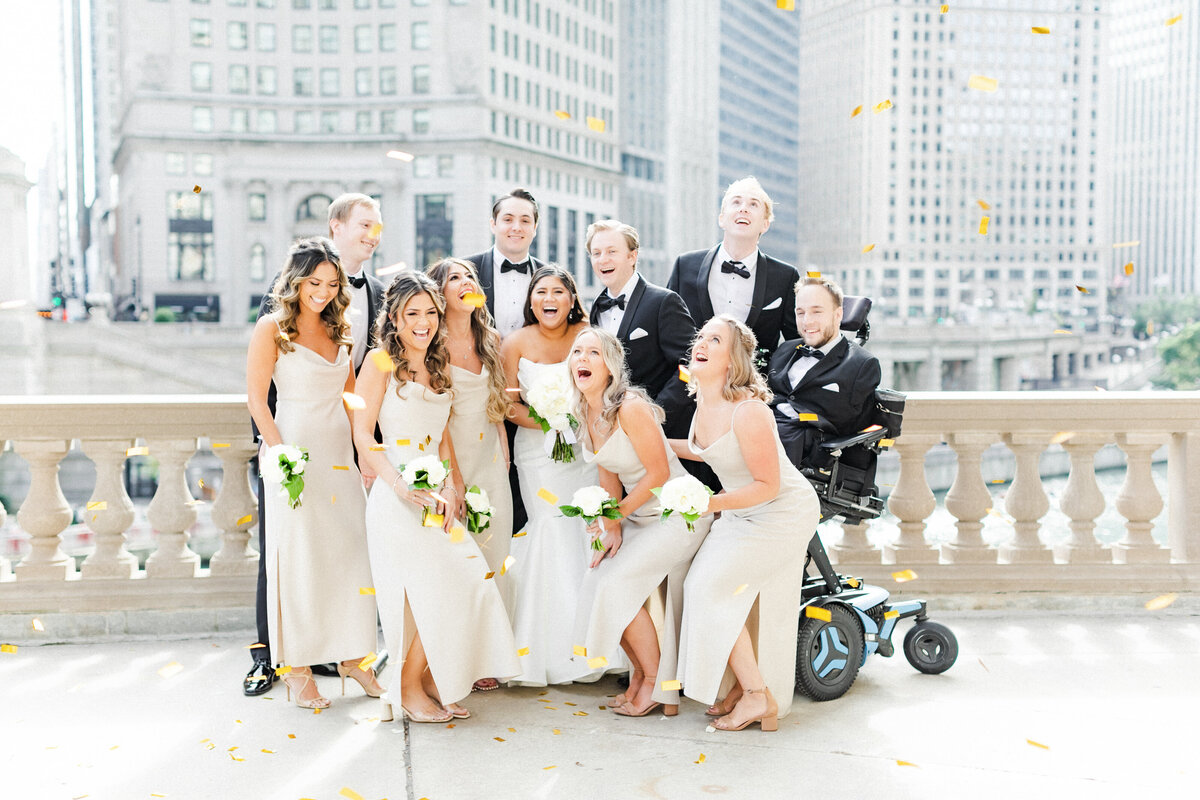 confetti_with_wedding_party_chicago_illinois_wrigley_building