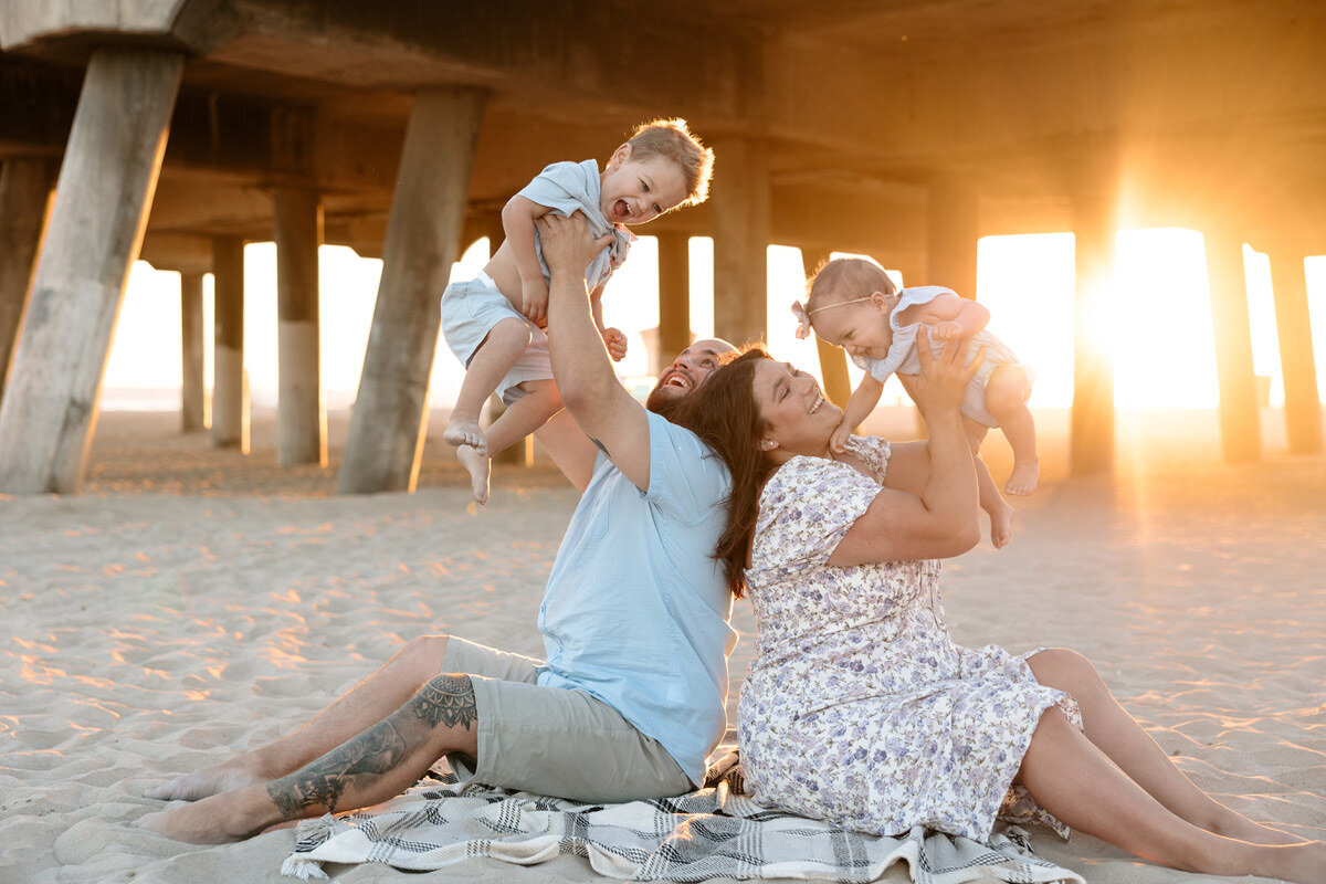 huntington-beach-lally-family-laurenkovacikphotography-40