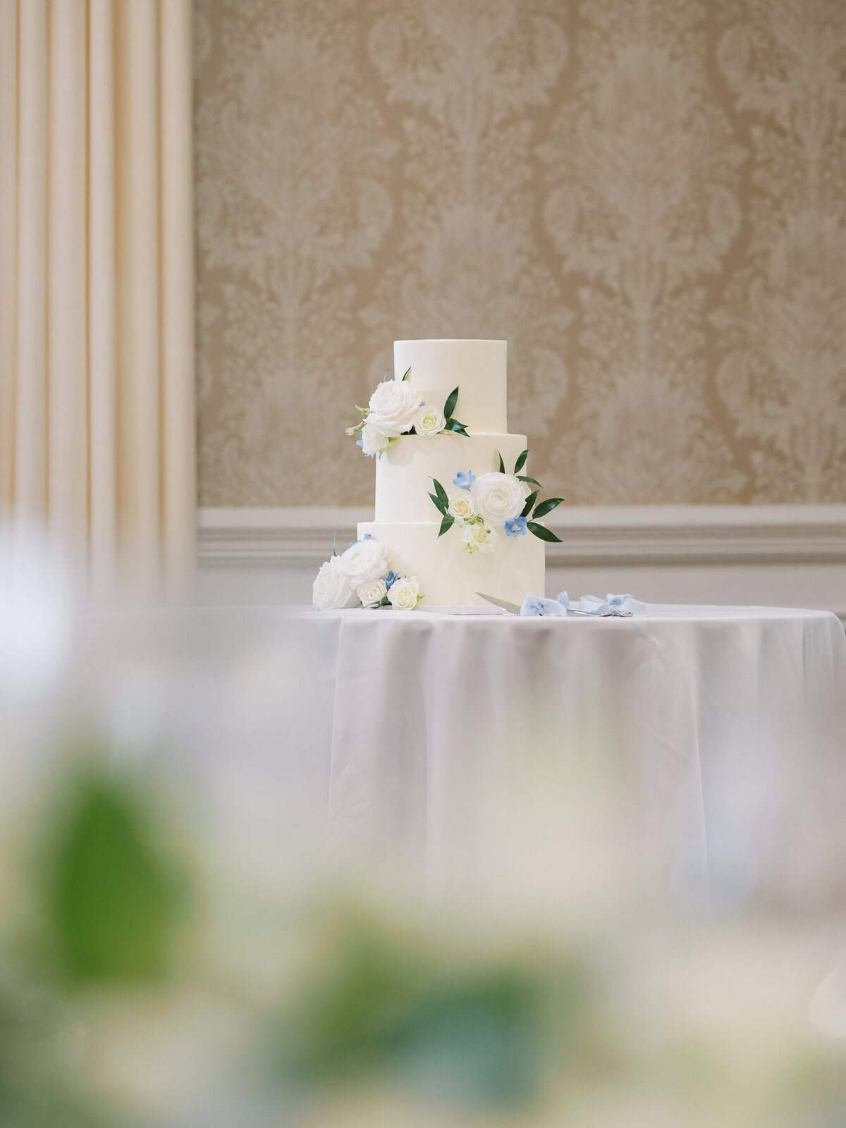 Anne-Troxel-Pittsburgh-Wedding-Photography-Pittsburgh-Field-Club-LGBTQ-Floral-timeless-photos-90